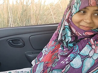 boobs blowjob  muslim